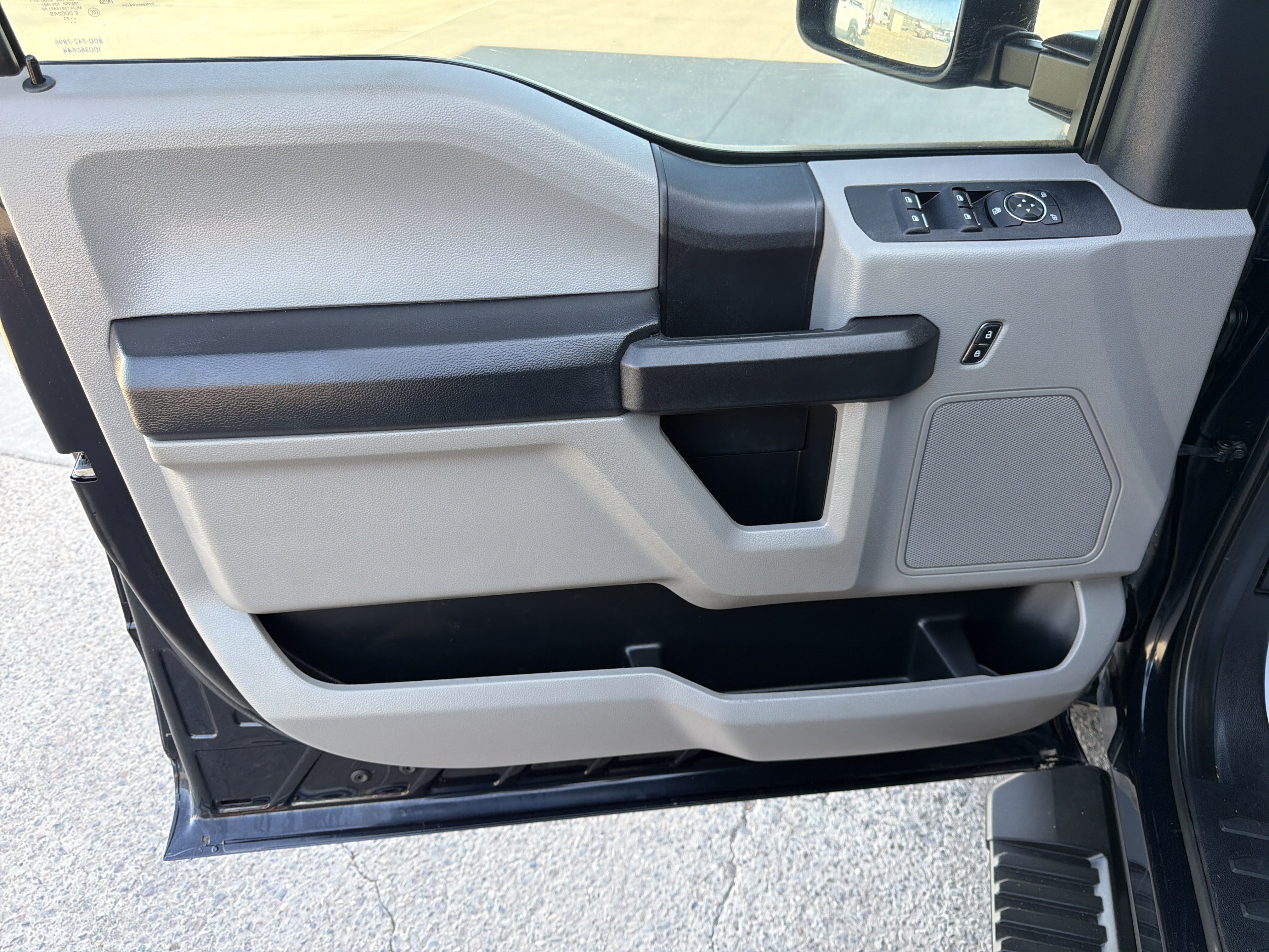 Used 2021 Ford F250 XL w/ STX Appearance Package AWD/4WD image 12