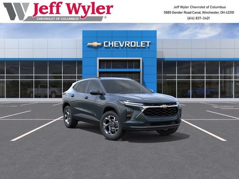 New 2026 Chevrolet Trax LT FWD image 1