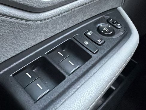 Used 2018 Honda Odyssey EX-L image 24