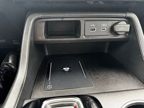 Used 2023 Honda Pilot Touring image 26