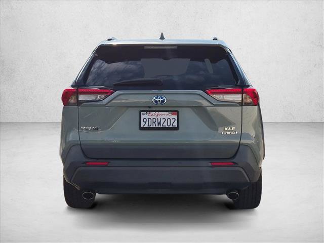 Used 2022 Toyota RAV4 XLE Premium AWD/4WD image 6