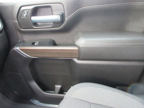 Used 2022 Chevrolet Silverado 3500 LT image 37