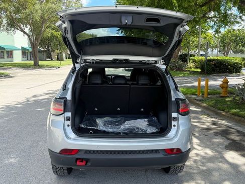 New 2025 Jeep Compass Trailhawk w/ Trailhawk Elite Group image 39