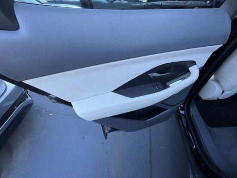 Used 2020 Jaguar E-PACE image 38