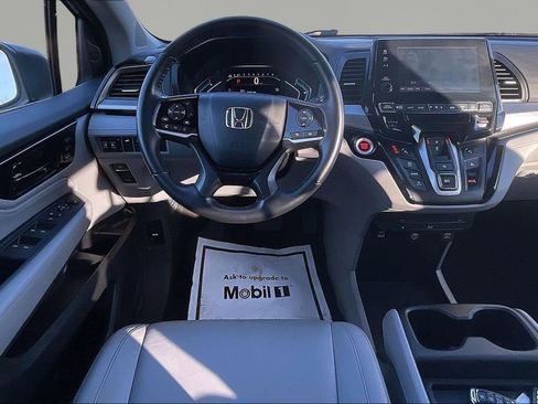 Used 2023 Honda Odyssey Touring image 10