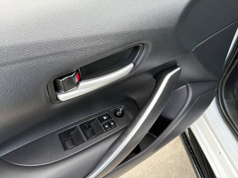 Used 2022 Toyota Corolla SE image 16