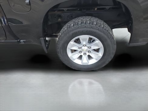 Used 2023 Chevrolet Silverado 1500 LT RWD image 32