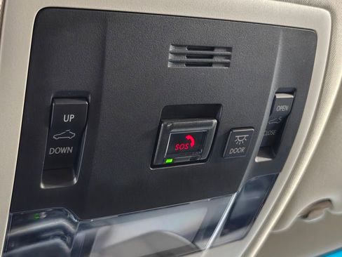 Used 2020 Lexus ES 350 w/ Premium Package FWD image 10