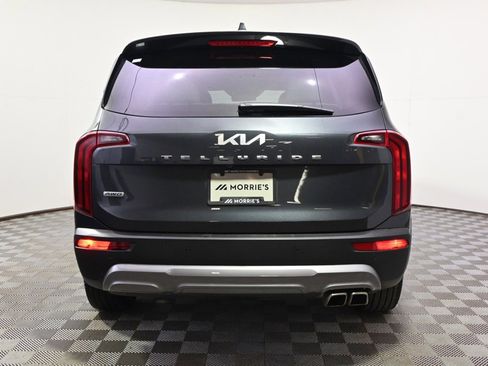 Used 2022 Kia Telluride S image 5