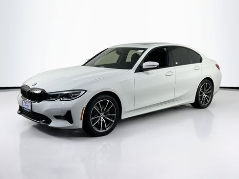 Used 2020 BMW 330i xDrive Sedan w/ Convenience Package image 1
