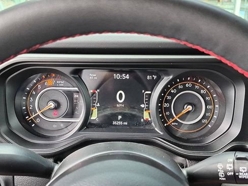 Used 2024 Jeep Wrangler Unlimited Rubicon AWD/4WD image 19