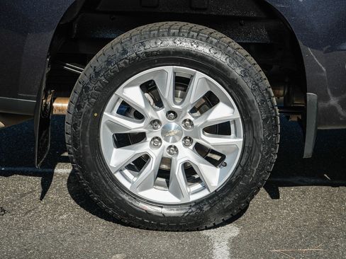 Used 2023 Chevrolet Silverado 1500 Custom RWD image 12