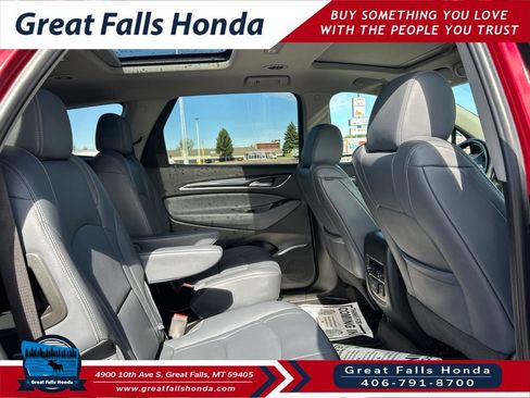 Used 2019 Buick Enclave Essence w/ Experience Buick Package AWD/4WD image 28