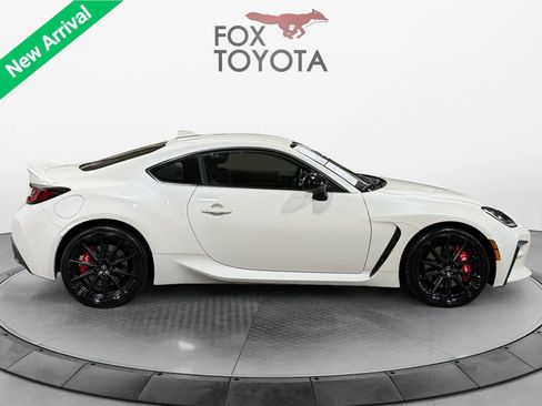 Used 2025 Toyota GR86 Premium w/ Performance Package RWD image 7