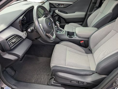 Used 2024 Subaru Outback Premium AWD/4WD image 10