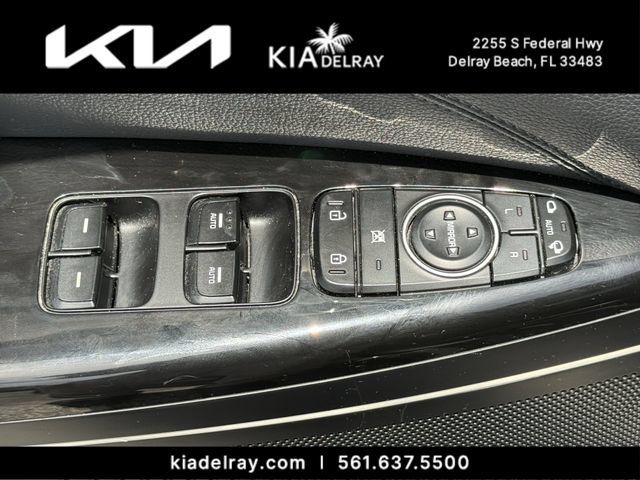 Used 2017 Kia Cadenza Technology FWD image 15