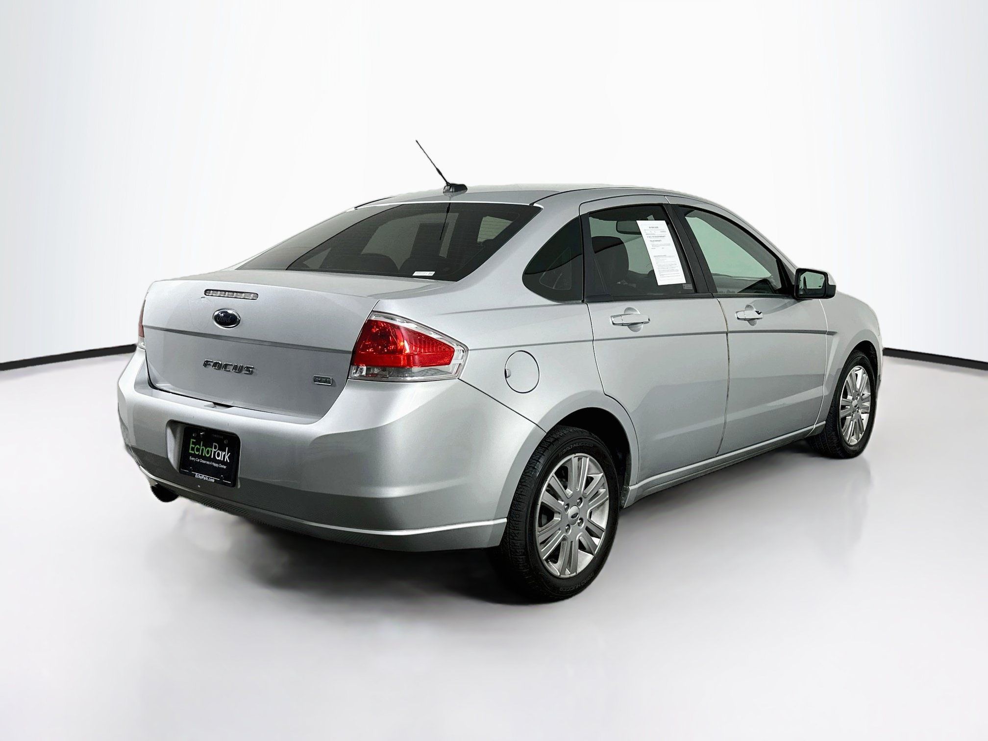 Used 2011 Ford Focus SEL w/ 301A Rapid Spec Order Code FWD image 9