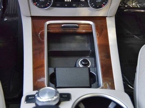 Used 2015 Mercedes-Benz GLK 350 4MATIC image 40