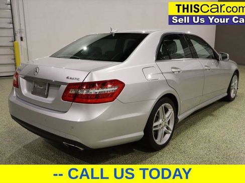 Used 2011 Mercedes-Benz E 550 4MATIC Sedan image 7