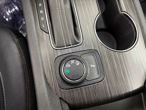 Used 2019 GMC Acadia SLT AWD/4WD image 17