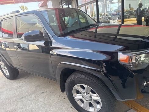 Used 2021 Toyota 4Runner SR5 image 3