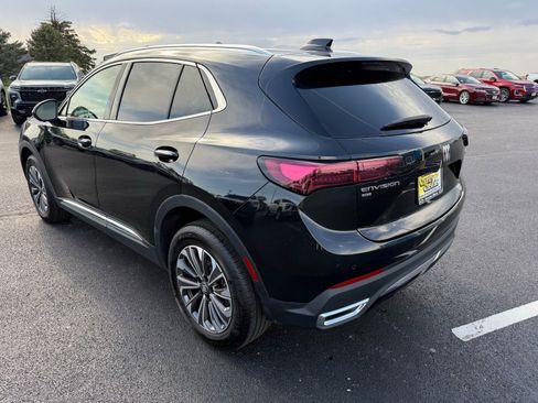 Used 2025 Buick Envision Preferred AWD/4WD image 3