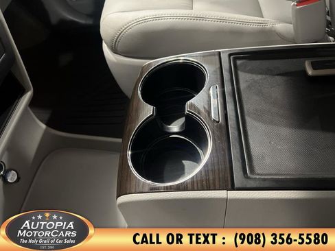 Used 2019 Toyota Sienna XLE image 48