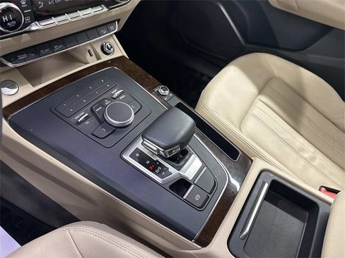 Used 2019 Audi Q5 2.0T Premium w/ Convenience Package image 20