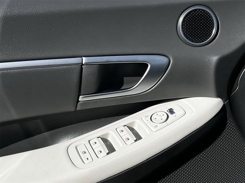 Used 2025 Hyundai Sonata SEL image 21