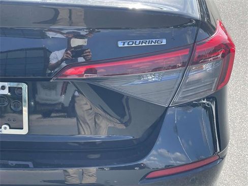 Used 2022 Honda Civic Touring image 15