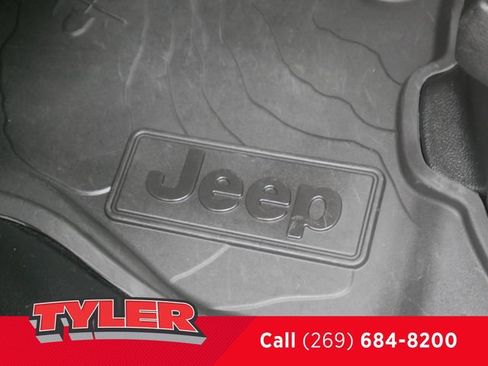 Used 2023 Jeep Wrangler Unlimited Sahara w/ Cold Weather Group AWD/4WD image 37