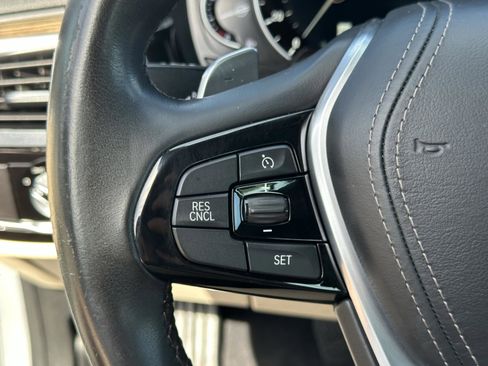 Used 2019 BMW 530i w/ Premium Package image 35