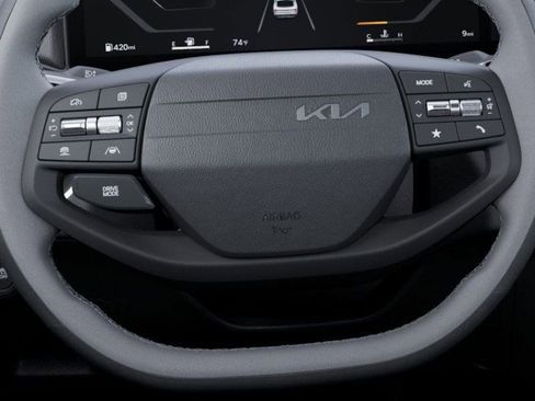 New 2025 Kia K4 EX image 22