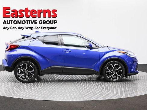 Used 2021 Toyota C-HR XLE image 4