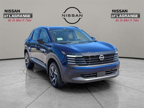 New 2026 Nissan Kicks SV image 3