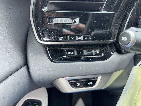 Used 2024 Lexus RX 350 Premium w/ Accessory Package (Z1) FWD image 13