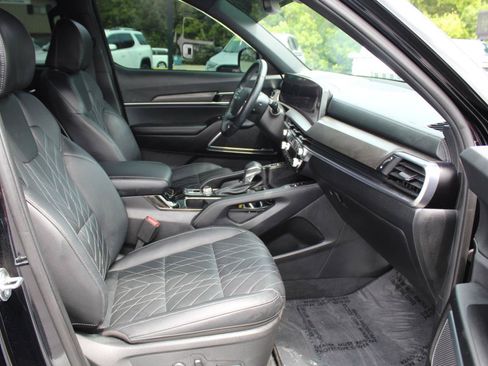 Used 2024 Kia Telluride SX X-Line AWD/4WD image 11