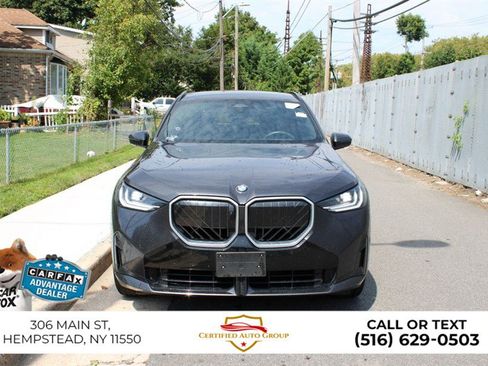 Used 2025 BMW X3 xDrive30i AWD/4WD image 3