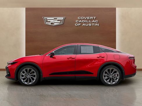 Used 2026 Toyota Crown Limited w/ Advanced Technology Package image 2