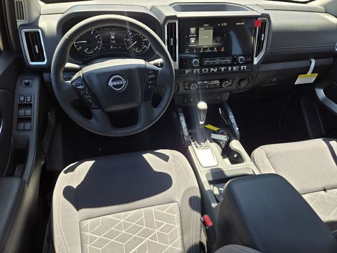 New 2026 Nissan Frontier SV w/ SV Convenience Package RWD image 9