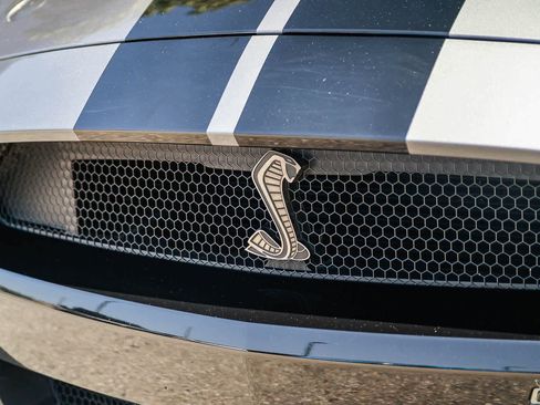 Used 2021 Ford Mustang Shelby GT500 w/ Technology Package RWD image 11