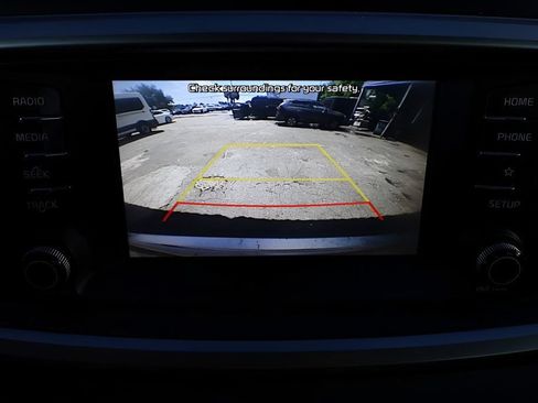 Used 2019 Kia Sorento FWD image 29