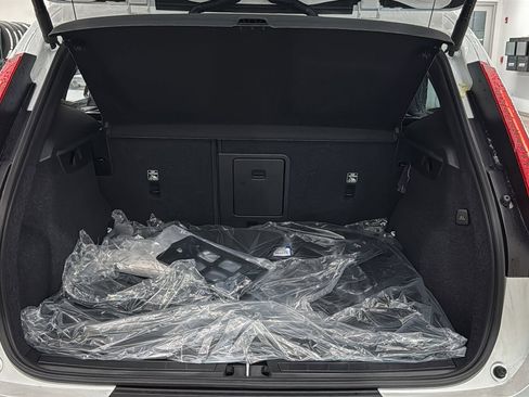 New 2026 Volvo XC40 B5 Ultra w/ Climate Package image 29