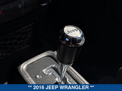 Used 2016 Jeep Wrangler Unlimited Sahara w/ Max Tow Package AWD/4WD image 31
