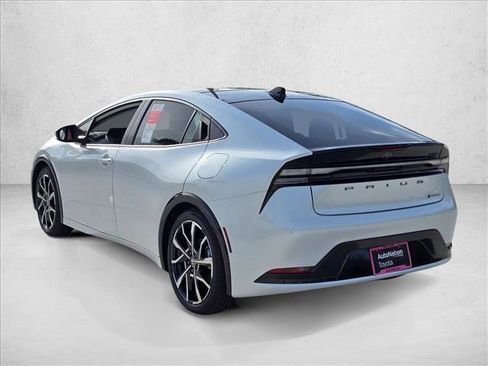 New 2026 Toyota Prius Plug-In Hybrid FWD image 8