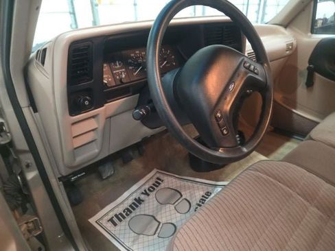 Used 1993 Ford Ranger XLT RWD image 13