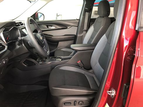 Used 2023 Chevrolet TrailBlazer LT image 19