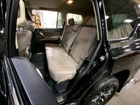 Used 2023 Lexus GX 460 Premium image 20