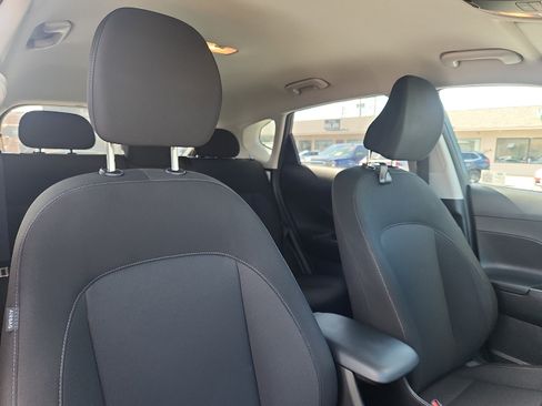 Certified 2024 Hyundai Kona SEL AWD/4WD image 32