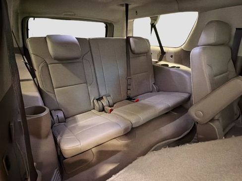 Used 2020 GMC Yukon XL SLT w/ Premium Edition image 23